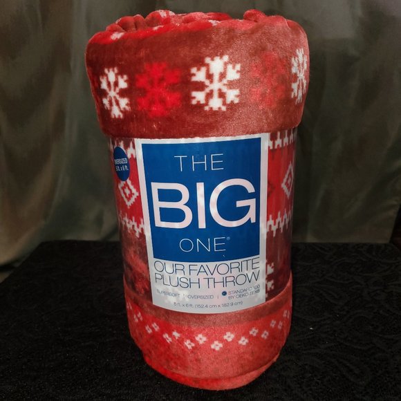 The Big One | Bedding | Nwt The Big One Red Plush Throw | Poshmark